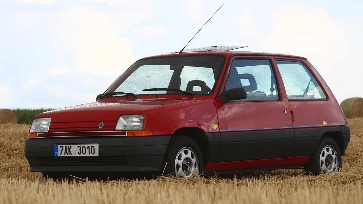 Renault chce pro nové elektromobily použít jména ikonických modelů